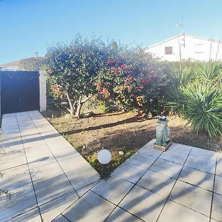2 Bedroom Awesome In Vic-la-Gardiole