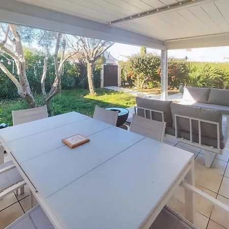 Holiday home 2 Bedroom Awesome In